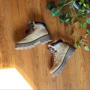VAGABOND COSMO LACE UP BOOT